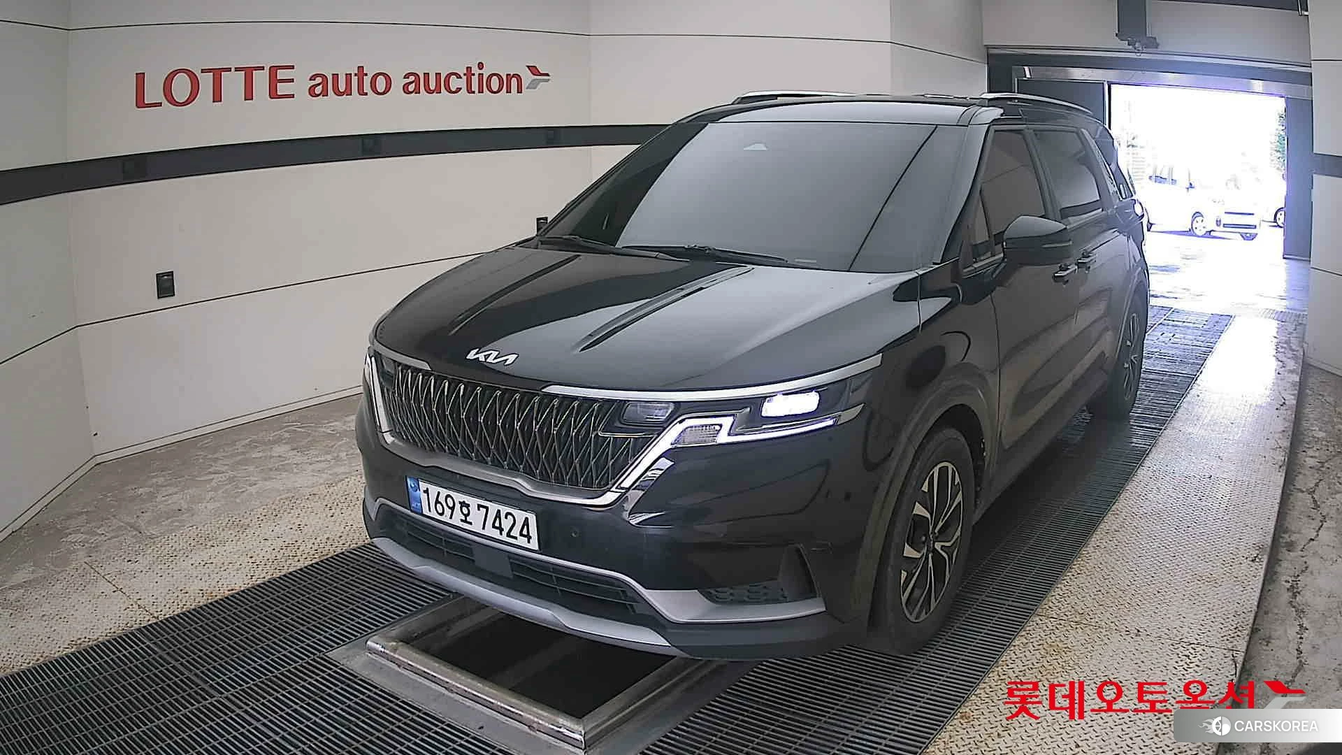 Kia Carnival 2023 Aurora Black Pearl из Кореи