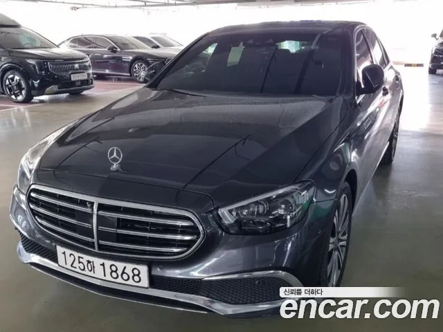 Mercedes-Benz E-Class W214 2023 Серебристо-серый из Кореи