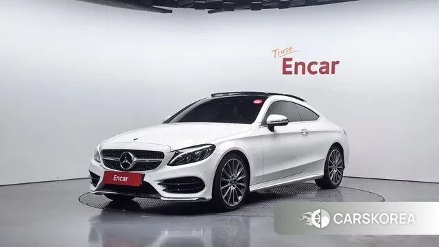 Mercedes-Benz C-Class W205 2018 Белый из Кореи