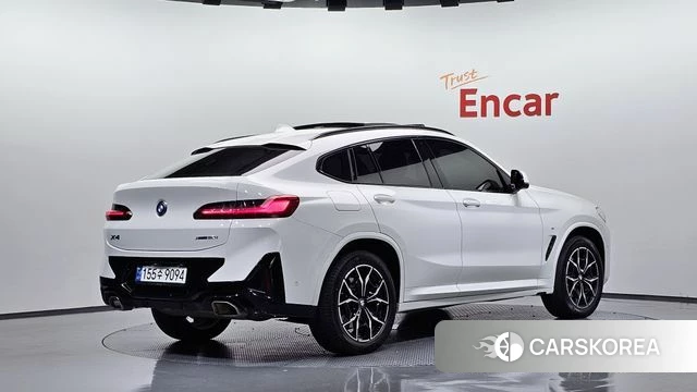 BMW X4 (G02) 2024 Белый из Кореи