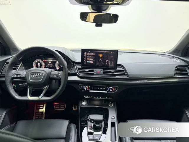 Audi Q5L 2025 Черный из Китая