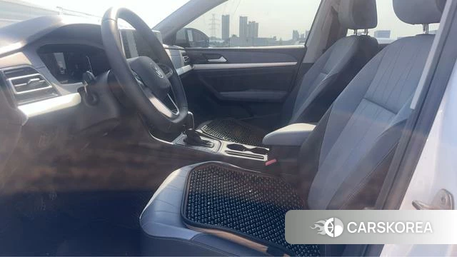 Volkswagen Lavida 2024 Белый из Китая