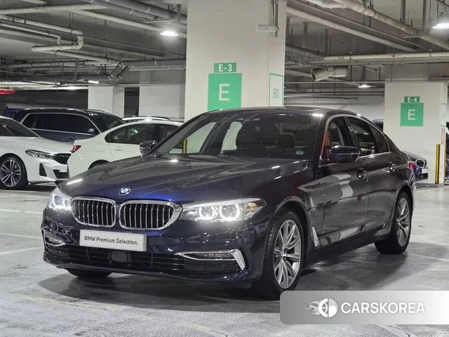 BMW 5 Series (G30) 2019 Синий из Кореи