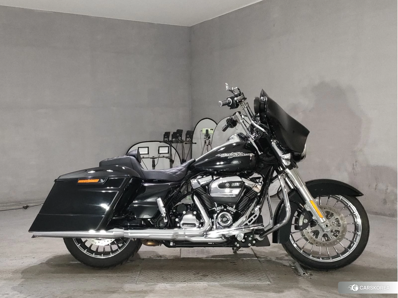 Проданный Harley-Davidson Street Glide FLHXS1750 2017 из Японии, фото 3