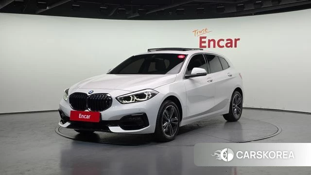 BMW 1 Series (F40) 2024 Белый из Кореи