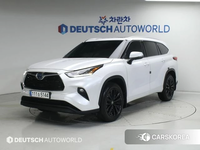 Toyota Highlander 4th Generation 2023 Белый из Кореи