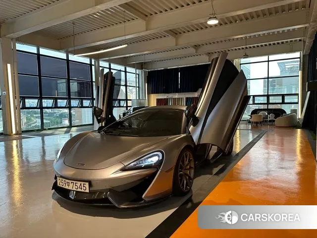 McLaren 570S 2019 Зеленый из Кореи