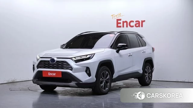 Toyota RAV4 5th Generation 2023 Белый из Кореи