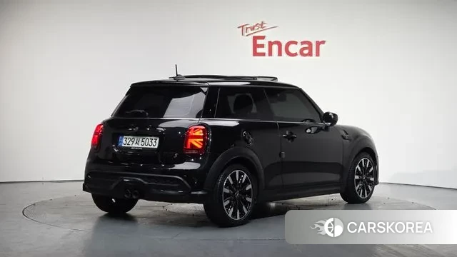 Mini Cooper S 2022 Черный из Кореи