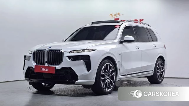 BMW X7 (G07) 2025 Белый из Кореи