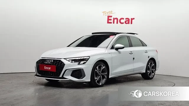 Audi A3 (8Y) 2023 Белый из Кореи