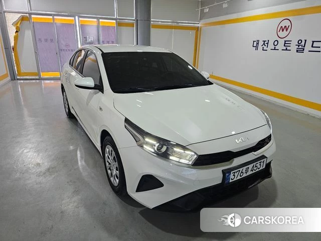 Kia The New K3 2nd generation 2023 Белый из Кореи