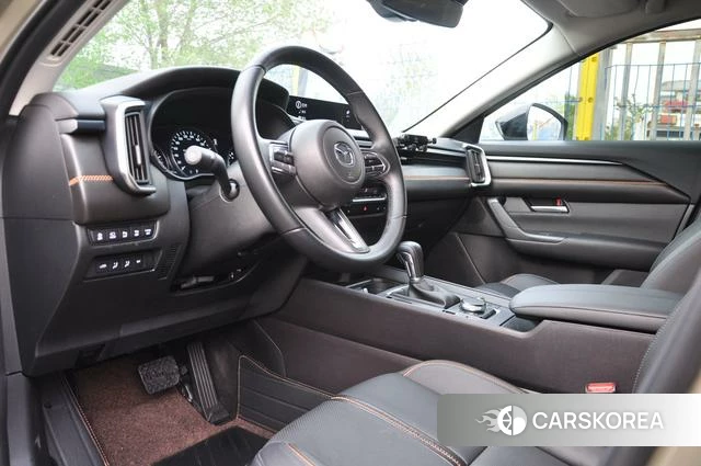 Mazda CX-50 line also 2024 Желтый из Китая