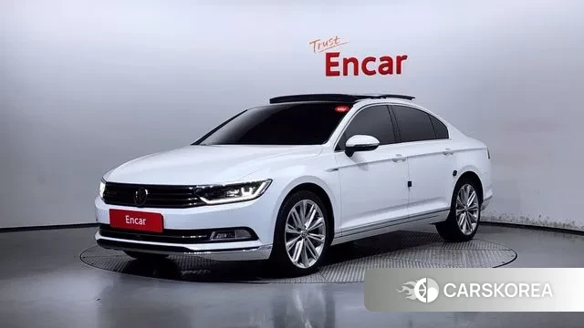 Volkswagen Passat GT (B8) 2018 Белый из Кореи