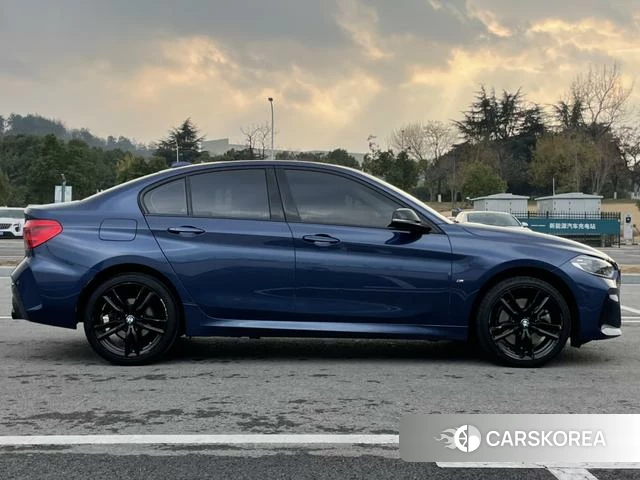BMW 1 series 2022 Синий из Китая