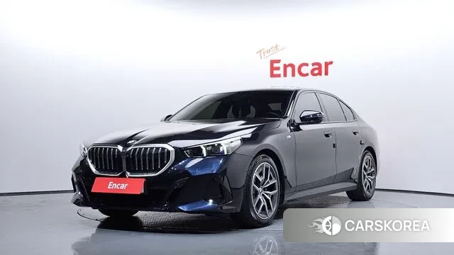 BMW 5 Series (G60) 2024 Черный из Кореи