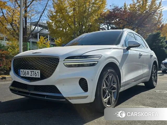 Genesis GV70 2022 Белый из Кореи