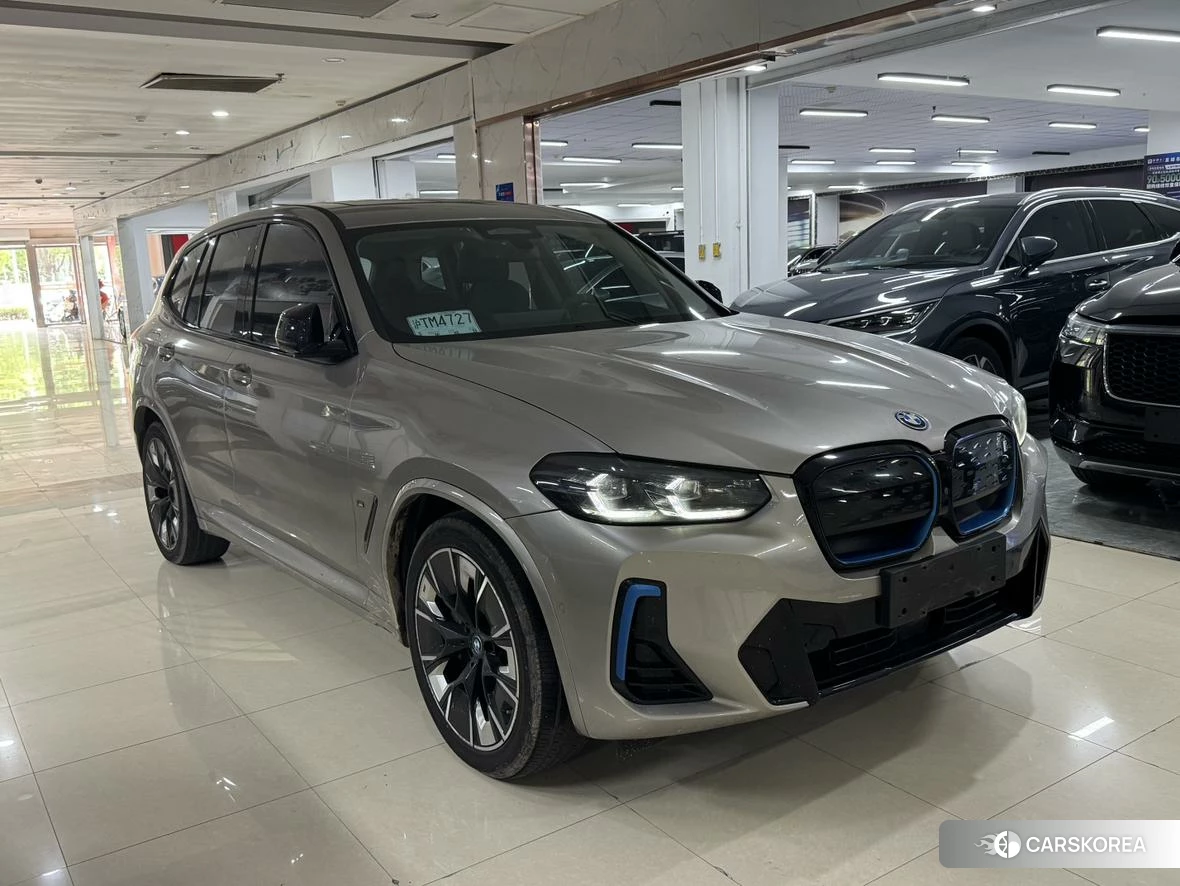 BMW iX3 2021 Шампань из Китая