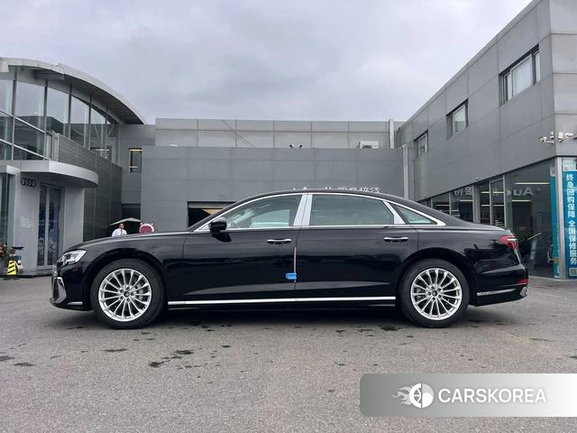 Audi A8 2025 Черный из Китая