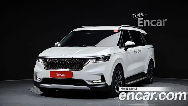 Kia Carnival 4th generation 2023 Белый из Кореи