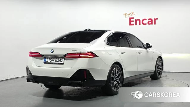 BMW 5 Series (G60) 2025 Белый из Кореи