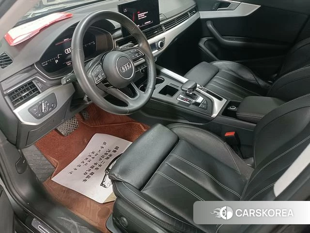 Audi A4L 2021 Темно-серый из Китая