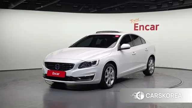 Volvo S60 2018 Белый из Кореи