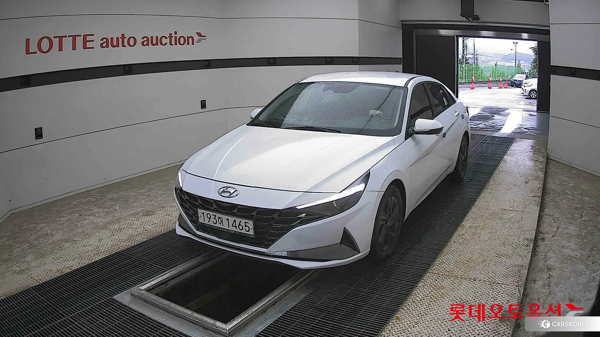 Hyundai Avante Hybrid 2022 Polar White из Кореи