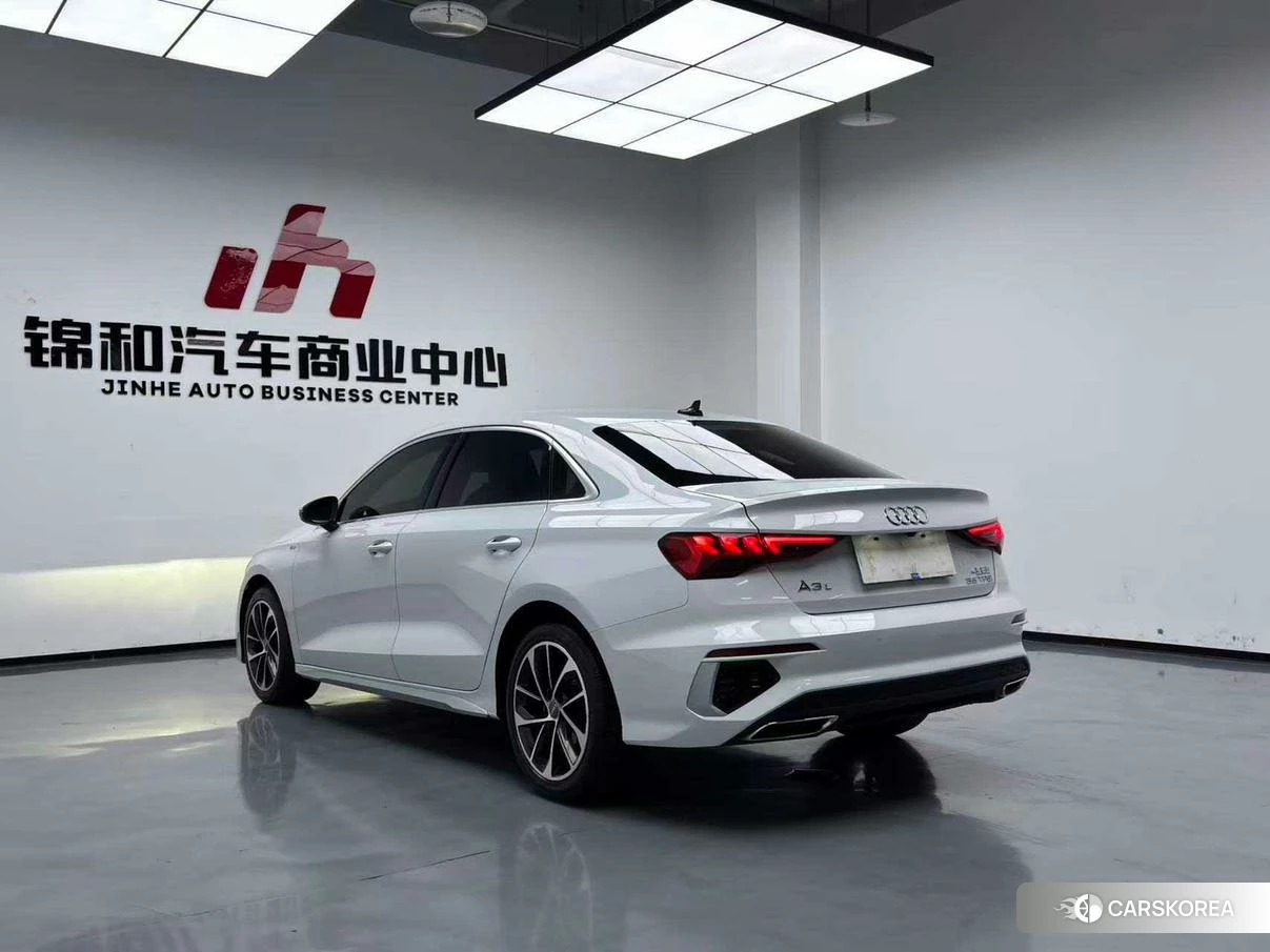 Audi A3 2021 Белый из Китая