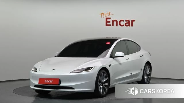 Tesla Model 3 2025 Белый из Кореи