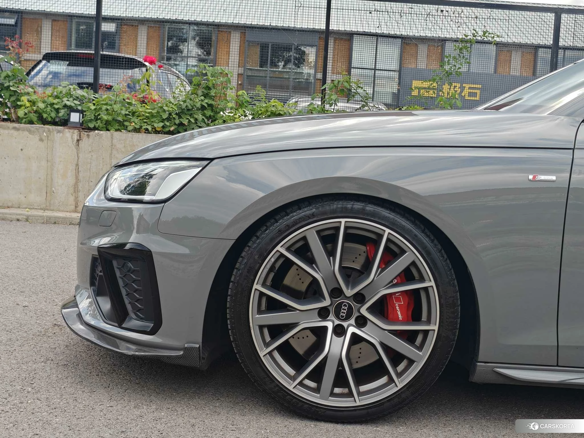 Audi A4 (import) 2021 Серебристо-серый из Китая