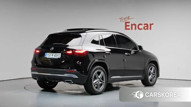 Mercedes-Benz GLA - Class H247 2024 Черный из Кореи