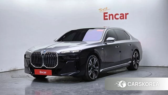 BMW 7 Series (G70) 2024 Черный из Кореи