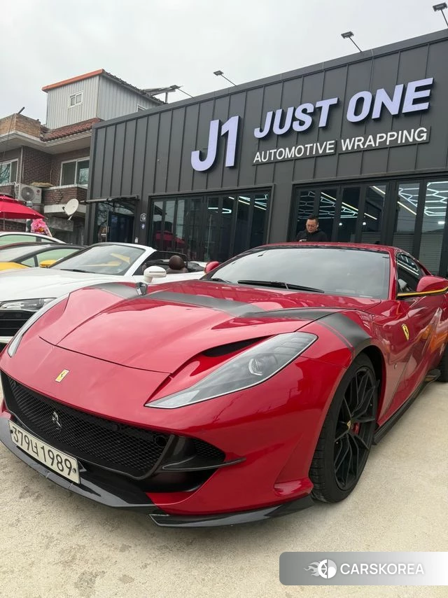 Ferrari 812 Superfast 2019 Красный из Кореи