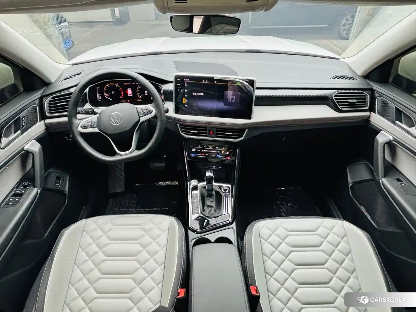 Volkswagen Tayron 2023 Белый из Китая