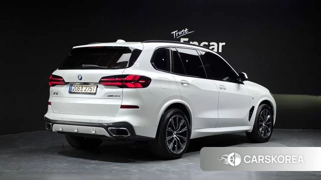 BMW X5 (G05) 2024 Белый из Кореи