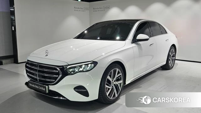 Mercedes-Benz E-Class W214 2025 Белый из Кореи