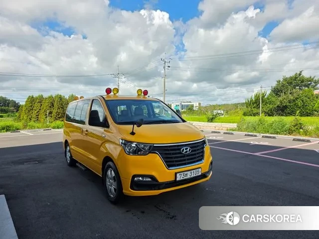 Hyundai The New Grand Starex 2020 Желтый из Кореи