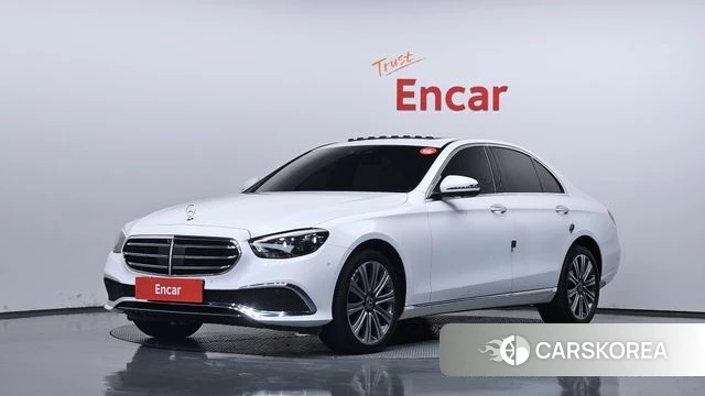 Mercedes-Benz E-Class W213 2022 Белый из Кореи