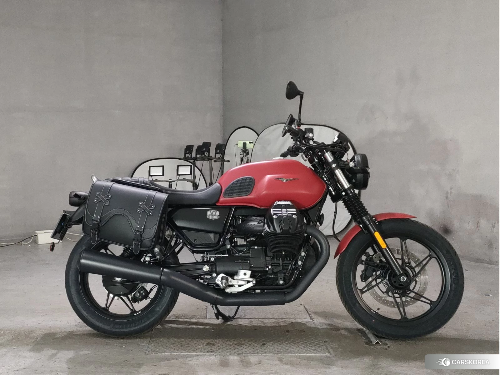 Проданный MOTO GUZZI V7 STONE 2023 из Японии, фото 2