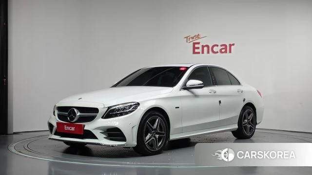 Mercedes-Benz C-Class W205 2020 Белый из Кореи