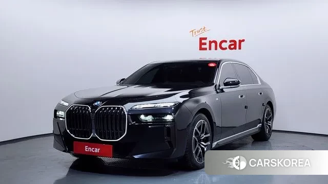 BMW 7 Series (G70) 2023 Черный из Кореи