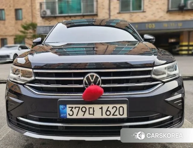 Volkswagen Tiguan second Generation 2021 Черный из Кореи