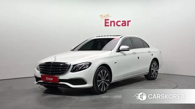 Mercedes-Benz E-Class W213 2020 Белый из Кореи