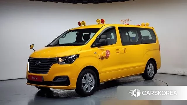 Hyundai The New Grand Starex 2021 Желтый из Кореи