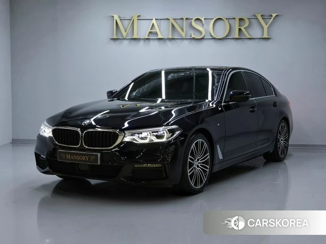 BMW 5 Series (G30) 2019 Черный из Кореи