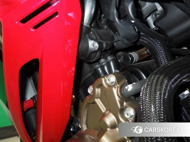 Engine photo
