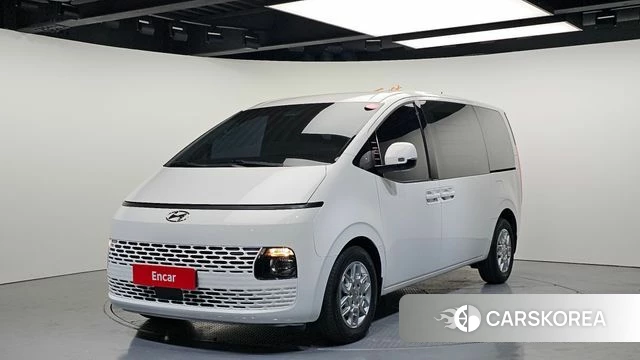 Hyundai Staria 2022 Белый из Кореи