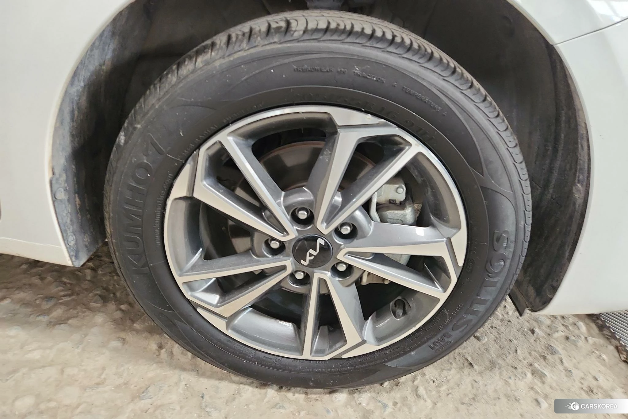 Kia K3 2021 Белый из Китая