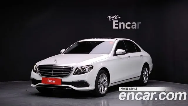 Mercedes-Benz E-Class W213 2018 Белый из Кореи